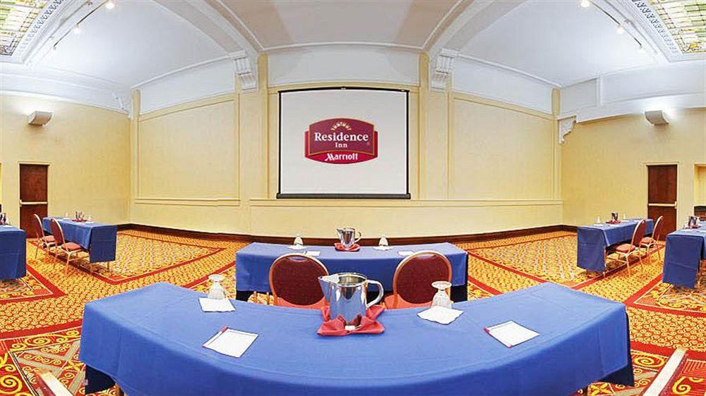 Residence Inn By Marriott Cleveland Downtown Экстерьер фото
