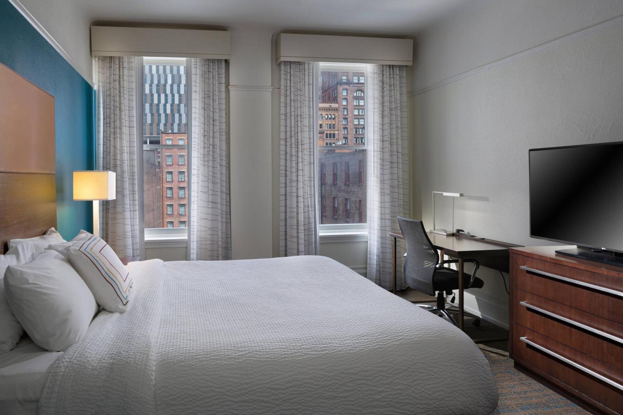 Residence Inn By Marriott Cleveland Downtown Экстерьер фото